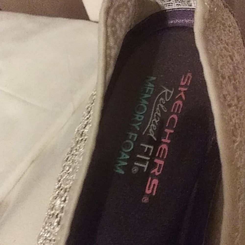 Shoes - Picture 4 of 4